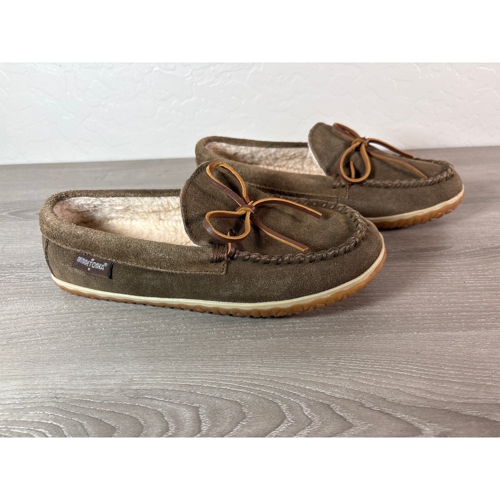 Minnetonka TOMM Brown Suede Leather‎ Moccasins Slippers- Men's Size 7- NWOB
